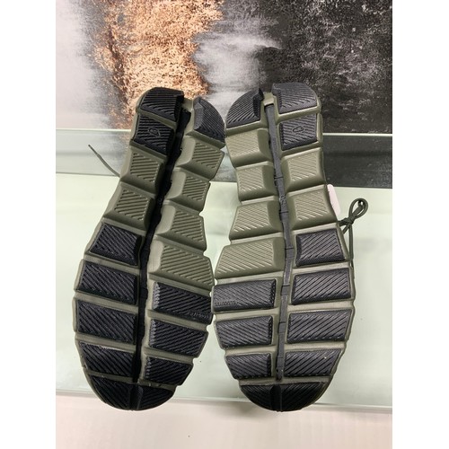 128 - ONCLOUD X OLIVE SIZE UK 9 RRP £130 (P22048564OMC/170322/10)