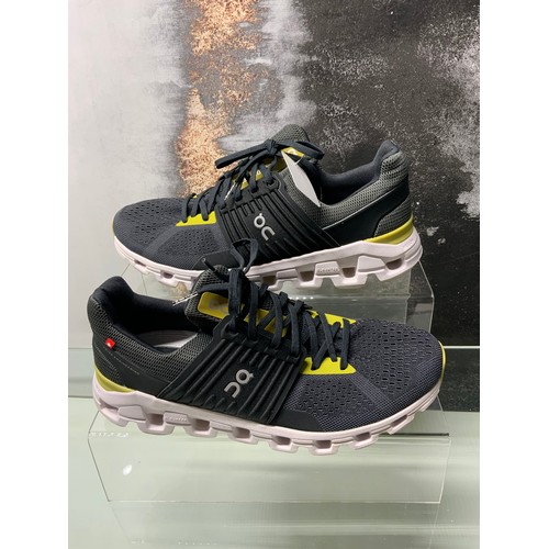 131 - ON CLOUDSWIFT TRAINERS BLACK & YELLOW SIZE UK 9 RRP £110 (P22048582OMC/170322/9)