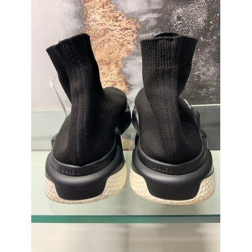 227 - BALENCIAGA SPEED SLIP-ON KNITTED MID-TOP-TRAINERS BLACK/WHITE HEEL SIZE UK 9 - COST NEW £650 (P22048... 