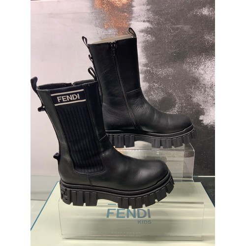 236 - FENDI GIRLS BLACK LEATHER BOOTS WITH KNIT SIDES IN BOX SIZE UK 2 RRP £510 (P22048588OMC/170322/14)