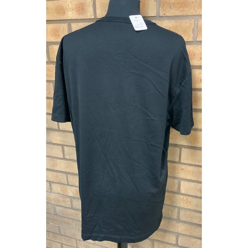 168 - DOLCE & GABBANA CLASSIC PLAQUE T-SHIRT SIZE L/50 RRP £485 (P22048566OMC/170322/11)