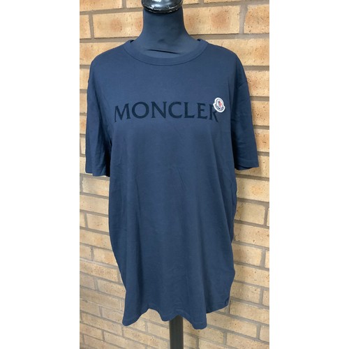 185 - MONCLER TONAL LOGO T-SHIRT SIZE L RRP £235 (P22048566OMC/170322/11)