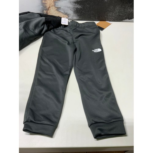 181 - NORTHFACE CREW SET BLACK/GREY SIZE 5T RRP £55 NEW WITH TAGS (P22048576OMC/170322/13)