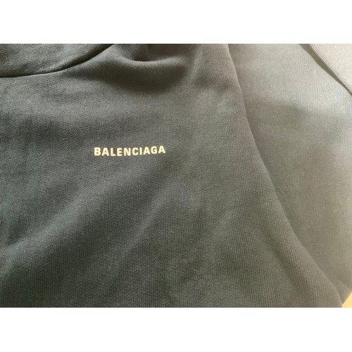 182 - BALENCIAGA NAVY CHILDS HOODY SIZE 6YR RRP £250 NEW WITH TAG P22048576OMC/170322/13)