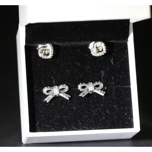 217 - PANDORA KNOT EARINGS RRP £44 & PANDORA BOW EARING RRP £45 IN BOX & SILVER COLOURED BEAD BRAC... 