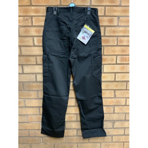 143 - ORN HAWK COMBAT TROUSERS SIZE 32R BLACK RRP £16.67 ( P23145262/C )