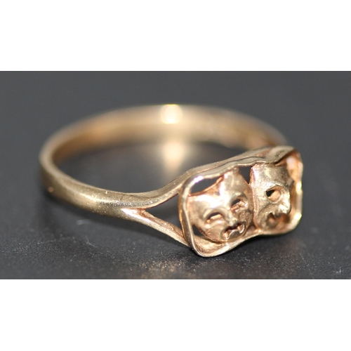 253 - 9CT (375) VINTAGE DRAMA MASK RING RRP £200 ( P22031133 /C )