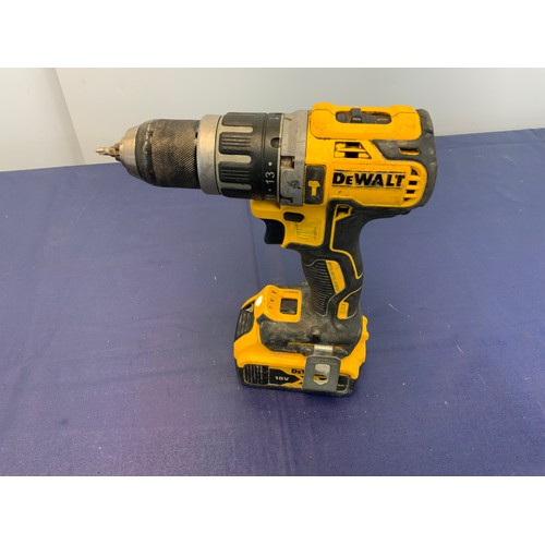 67 - DEWALT CORDLESS DRILL WITH BATTERY 18V XR BRUSHLESS RRP £130 (P24054541/A)