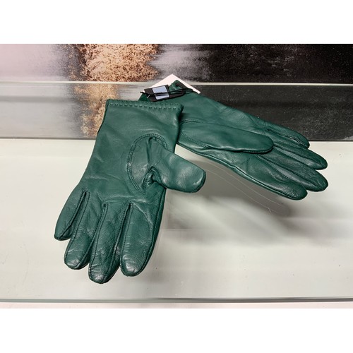 158 - JOHN LEWIS GREEN LEATHER GLOVES NEW WITH TAGS SIZE S RRP £55 ( P23006734 /C )