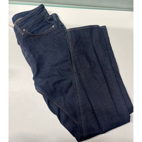 135 - HUGO BOSS JEANS SIZE 32/30 RRP £80 (P22203876/NG/06)