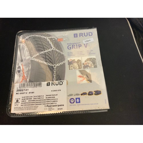 101 - RUD COMPACT GRIP V TYRE CHAINS 2002741-  RRP £233