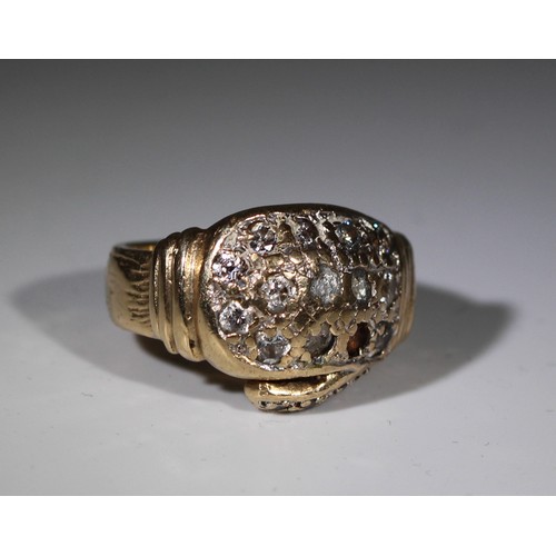 128 - 375 9CT GOLD BOXING GLOVE RINGWITH 6 DIAMONDS & PARTIAL PASTE - RING WEIGHT 13.74g (P19278967/A)