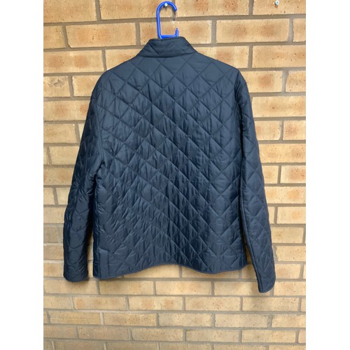 33 - MENS BARBOUR QUILTED JACKET IN NAVY SIZE LARGE - COST NEW £140