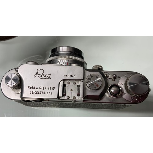 109 - VINTAGE REID & SIGRIST III RANGE FINDER CAMERA SERIAL NUMBER 1651 IN LEATHER CASE - ONLINE PRICE... 