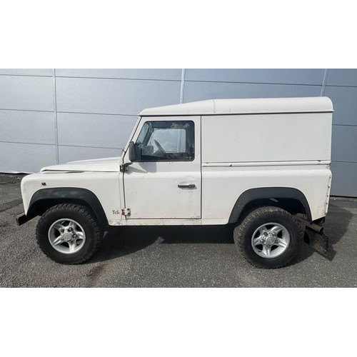 206 - 1998 LANDROVER 90 DEFENDER TDI - 2495CC 3 DR DIESEL REG -REG NO 'S613SAT' WARRANTED 87,648 MILES. MO... 