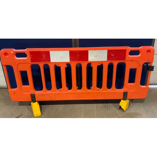 100 - 1 X CHAPTER 8 SAFETY FENCING/BARRIER