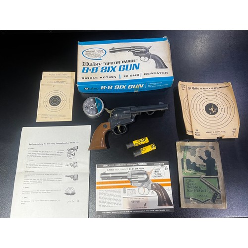 112 - DAISY MODEL 179 ‘SPITTIN IMAGE’ BB Pistol.12 SHOT REPEATER & TARGETS IN BOX