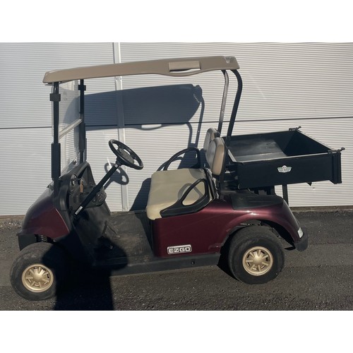 197 - 2016/2017 EZGO RXV ELECTRIC GOLF BUGGY FITTED WITH 2024 CARGO BOX. ON BOARD CHARGER WITH GOOD BATTER... 