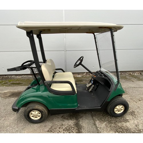 132 - YAMAHA G29A PETROL GOLF BUGGY SERIAL NO JW1 209828