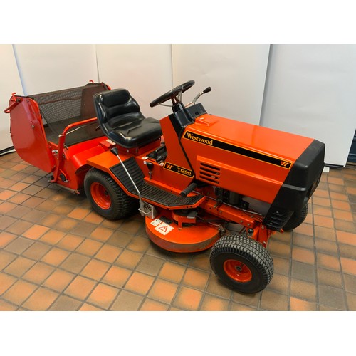 126 - WESTWOOD T1200 PETROL RIDE ON MOWER WITH GRASS COLECTION