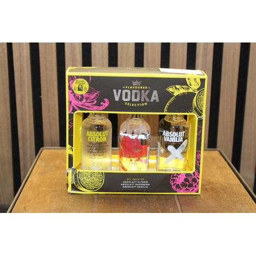 138 - BOXED SETS 5CL VODKA 3 x 5cl RRP £10 ( P20197828 / C )