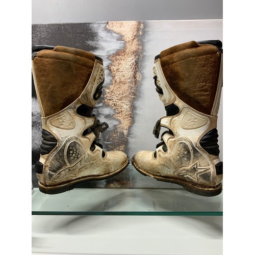 195 - ALPINESTARS T6 MOTORCROSS BOOTS SIZE 44.5