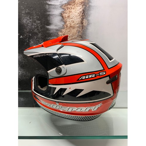 157 - WULFSPORT AIR-5 MOTORCROSS JUNIOR HELMET - XS - COST WHEN NEW £59.99