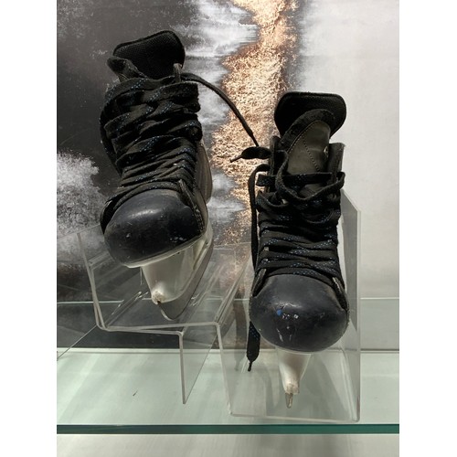 133 - CCM 92 ICE SKATES SIZE 46