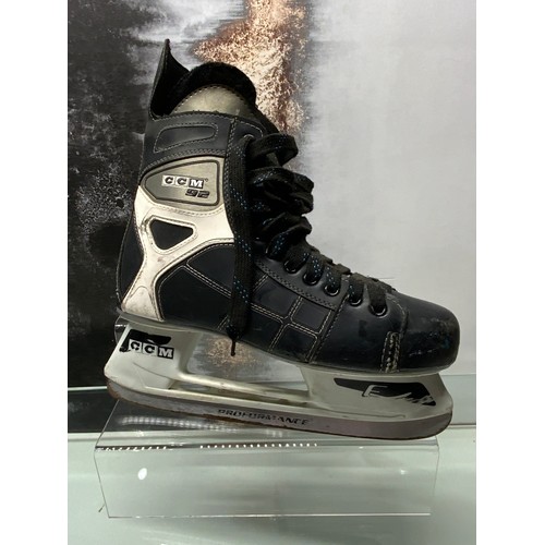 133 - CCM 92 ICE SKATES SIZE 46