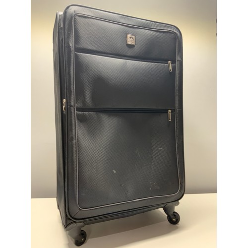 52 - OUTDOOR GEAR SUITCASE ON WHEELS - RRP £64.99 (P23095409/SR/42 )