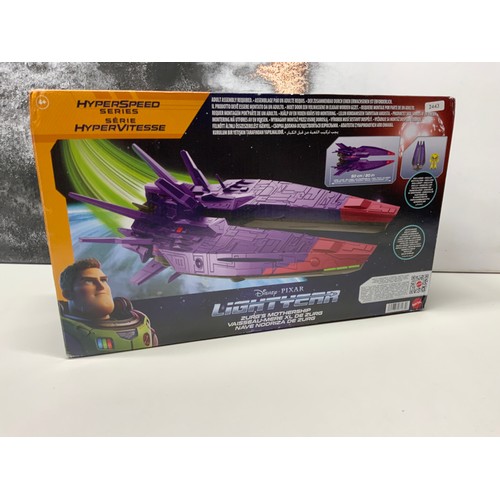 9 - DISNEY PIXAR LIGHT YEAR MOTHERSHIP HYPERSPEED SERIES RRP £64.99 (P24074192 / C )