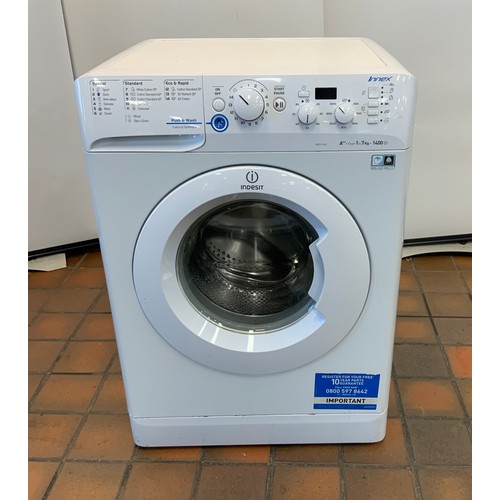 34 - INDESIT INNEX 7KG 1400 SPIN WASHING MACHINE - WHITE - MODEL XWD71452 W UK - COST NEW £229