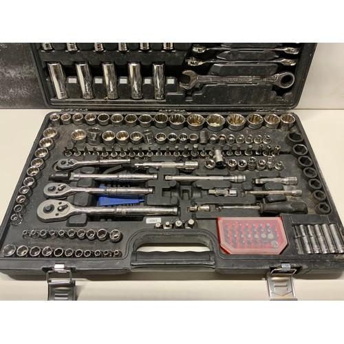 118 - HALFORDS LARGE SOCKET & SPANNER SET APPROX 150 PIECES RRP APPROX £255 ( P22194608 / C )