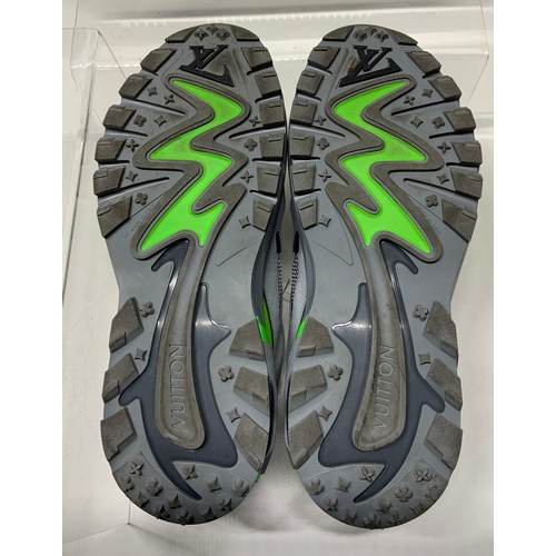 128 - LOUIS VUITTON RUNNER TATIC SNEAKERS 'GREY NEON GREEN' SIZE 8 1/2 RRP £1683 ( ACC/34/POCA/P24020173 )