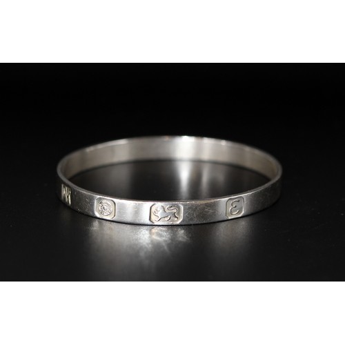 181 - FULLY HALLMARKED VINTAGE SILVER BANGLE -SHEFFIELD ROSE (P22064690 / C)