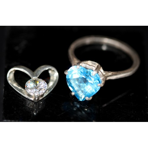 219 - 925 SILVER RING WITH BLUE HEART GEMSTONE & SILVER HEART PENDANT ( P23079901 / C )