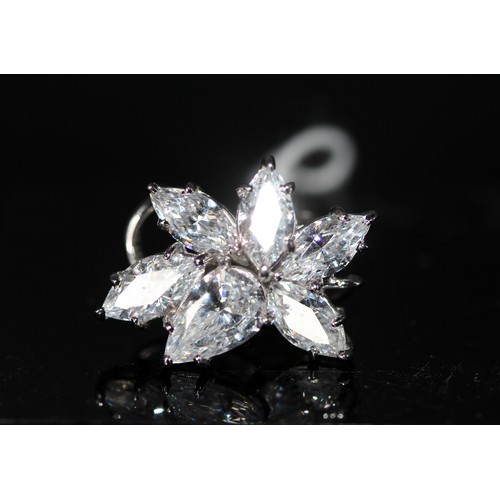 216 - 925 SILVER IRIS EARING ( P23101341 / C )