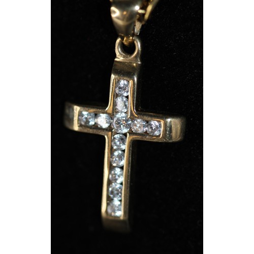 226 - 9CT GOLD FLAT CURB THREE TO ONE FIGARO NECKLACE WITH 9CT GOLD & CUBIZ ZIRCONIA CROSS PENDANT - T... 