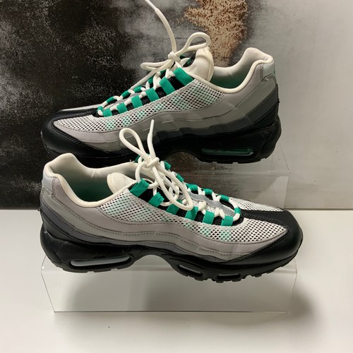 140 - AIR MAX 95 STADIUM GREEN TRAINERS SIZE 9 RRP £120-250 ( ACC/35/POCA /P24020159)