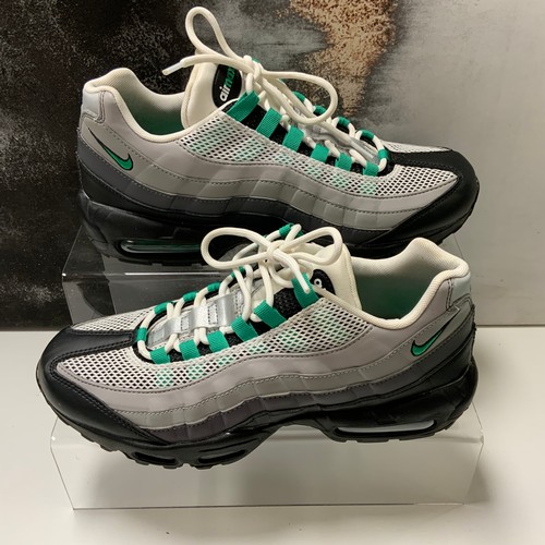 140 - AIR MAX 95 STADIUM GREEN TRAINERS SIZE 9 RRP £120-250 ( ACC/35/POCA /P24020159)