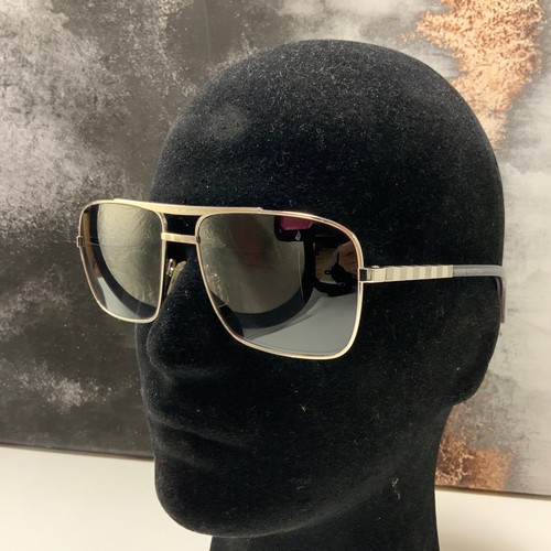 125 - LOUIS VUITTON ATTITUDE SUNGLASSES IN BOX RRP £460 ( ACC/26/POCA/P24020099 )