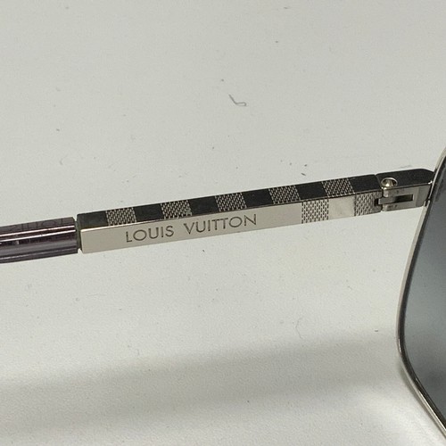 125 - LOUIS VUITTON ATTITUDE SUNGLASSES IN BOX RRP £460 ( ACC/26/POCA/P24020099 )