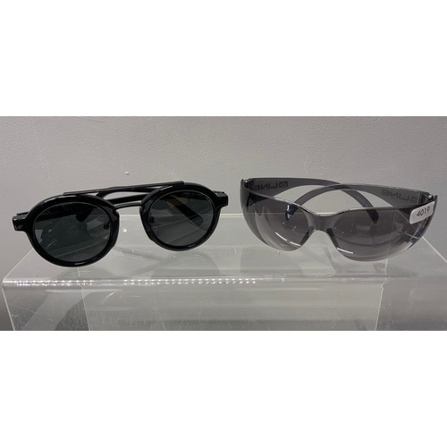 200 - PRESCRIPTION FERRAGAMO SF845S SUNGLASSES COST NEW £225 & PAIR OF SAFETY GLASSES (P22194679/C)