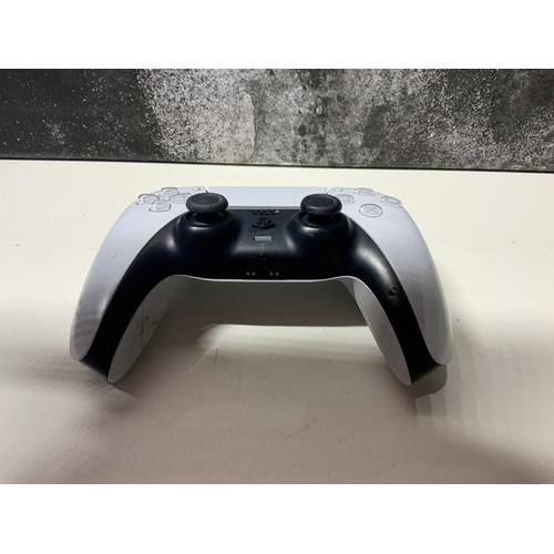 149 - PS5 CONTROLLER £59.99 (ACC/41/POCA/P24020098 )