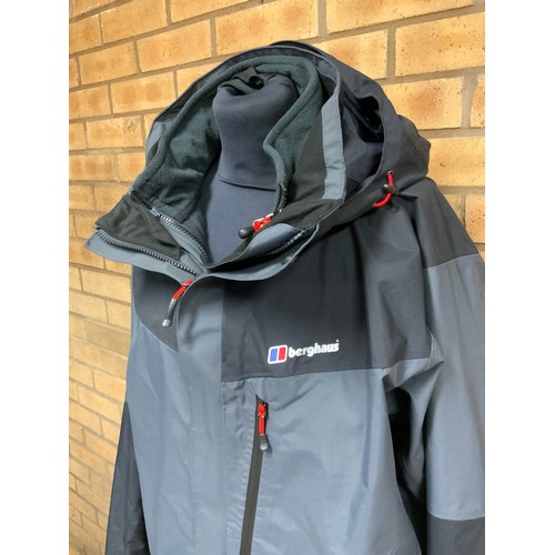 116 - BERGHAUS MENS ARRAN GEMINI 3 IN 1 JACKET, DARK GREY/ BLACK - SIZE XL RRP £250 ( ACC/06/POCA/P2402011... 