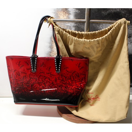 121 - CHRISTIAN LOUBOUTIN CABATA LOGO PATENT LEATHER TOTE BAG - BLACK & RED - COST £1300-£1500 (P21052... 