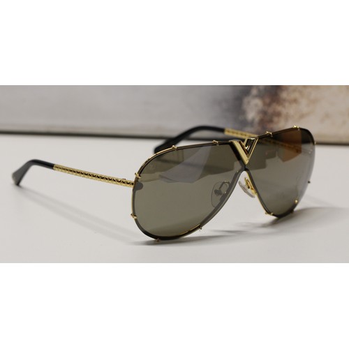 199 - LOUIS VUITTON LV DRIVE AVIATOR SUNGLASSES IN BOX - COST WHEN NEW APPROX £500+ (P21052121 )