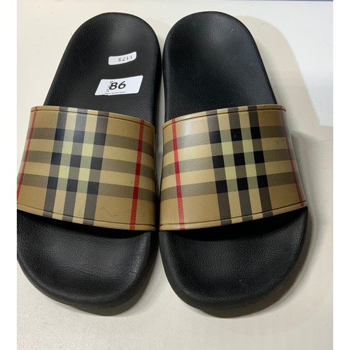 86 - BURBERRY WOMENS FURLEY SLIDERS SIZE 38 UK 5 - USED RRP £320 ( ACC/09/POCA/p24020143 )