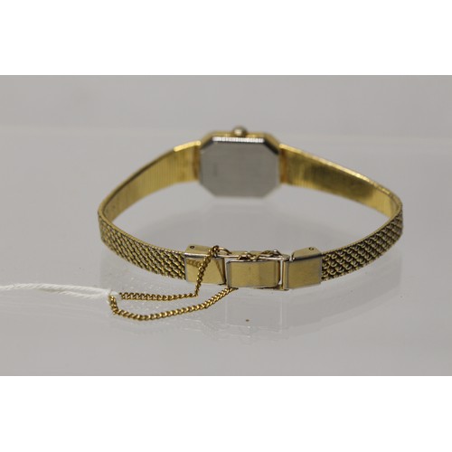 212 - VINTAGE 1988 LADIES ROTARY QUARTZ SQUARE FACED WATCH ( P23066165 / C )