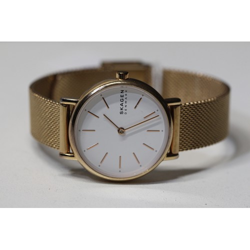 188 - SKAGEN DENMARK SIGNATURE ROSE GOLD MESH WATCH MODEL -SKW2694 - COST NEW £149 ( P23066359 / C )